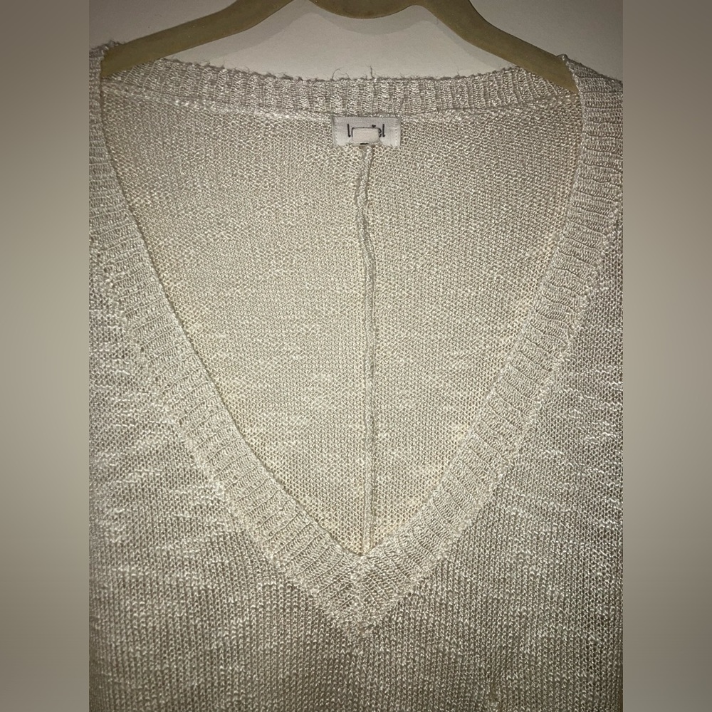 La Miel White V Neck Sweater